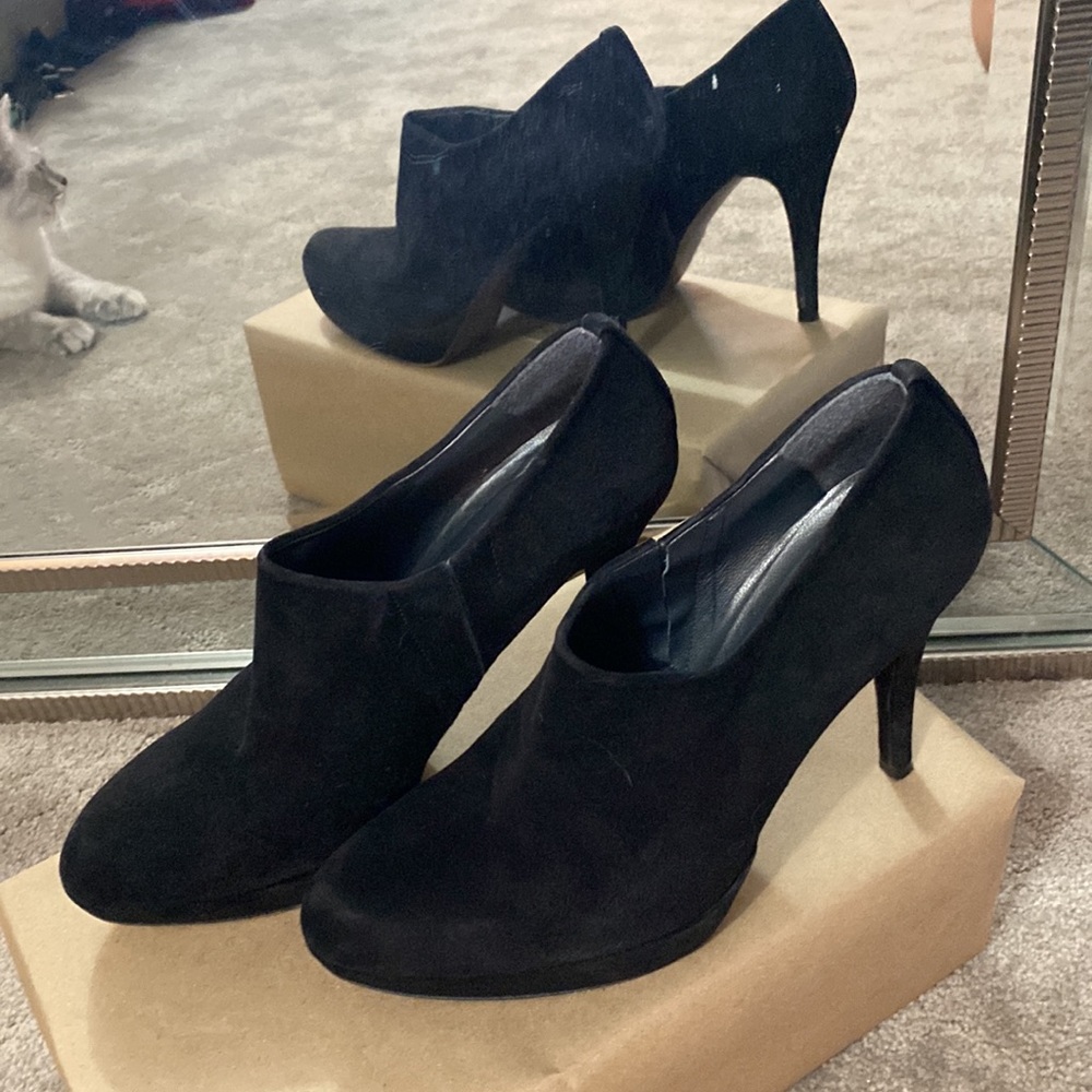 Stuart Weitzman$425 Black Suede Platform Ankle Boots Stiletto Heel 9M